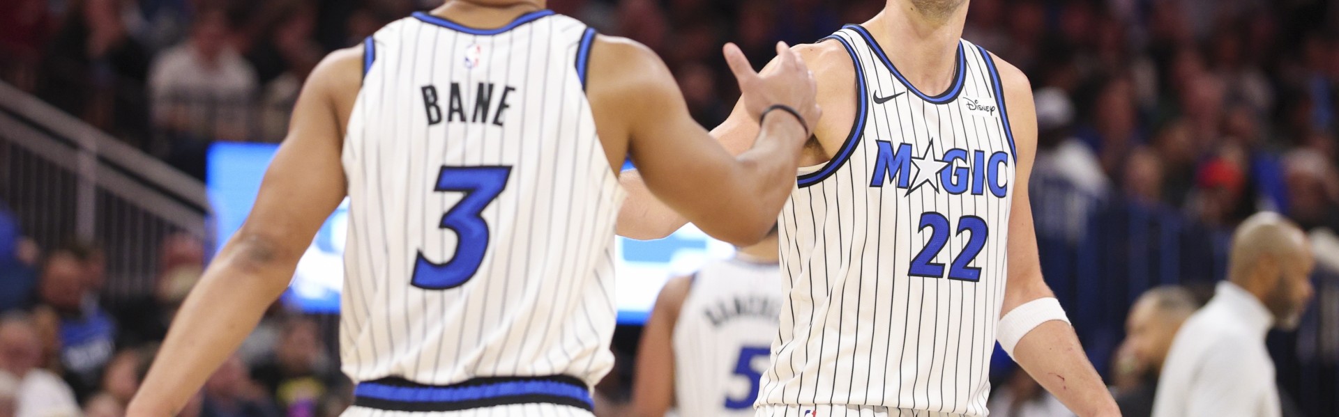 开云体育官网-NBA彩经：火箭击退雷霆 勇士难胜尼克斯 湖人轻取黄蜂