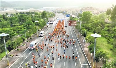 开云体育网址-“体育＋”聚势  “流量”变“留量”|平塘县|篮球队|平塘篮球队|篮球|广西_新浪体育_新浪新闻