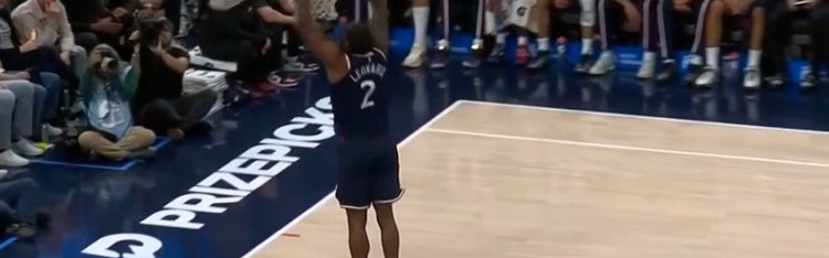 开云体育下载-杀疯了！伦纳德展示各种进攻技巧连续得分打停比赛