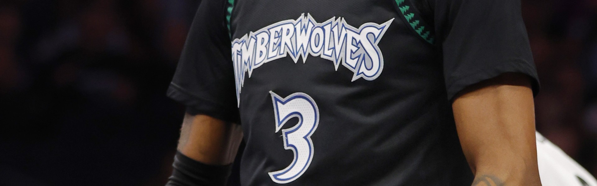 开云体育网址-填满数据栏！麦克丹尼尔斯16投7中&amp;罚球2中2得18分6板6助1断1帽