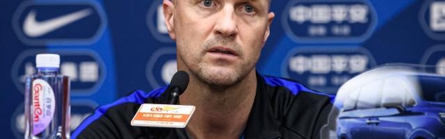 开云体育网址-小克解释为何让金特罗替补 称跌倒后爬起才最美