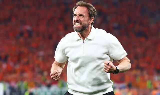 真假？媒体人：索斯盖特与国足帅位联系在一起，邀李同国进教练组