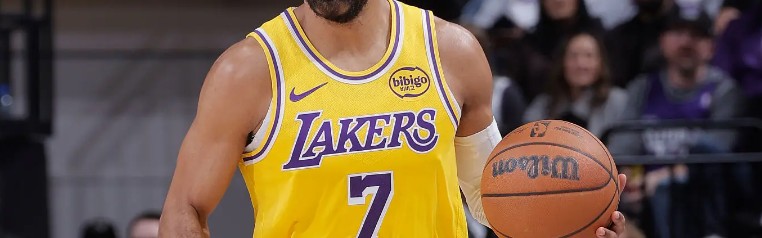 太理想化了吧？湖人球迷真的指望毫无得分能力的替补后场拯救球队