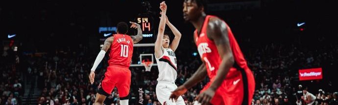 拓媒：裁判对杨瀚森还是吹罚过严；跟罗威组双塔丢篮板不怪他