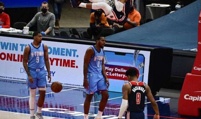 开云体育下载-6连胜后遭遇6连败 战绩坐上过山车只因防守大滑坡