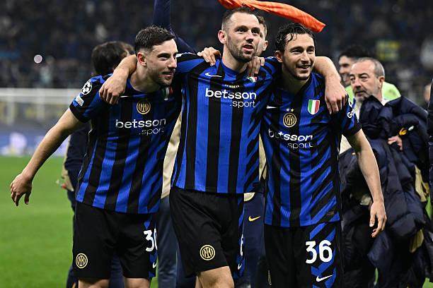 1746589499962047894.jpg 2213794693-612x612.jpg