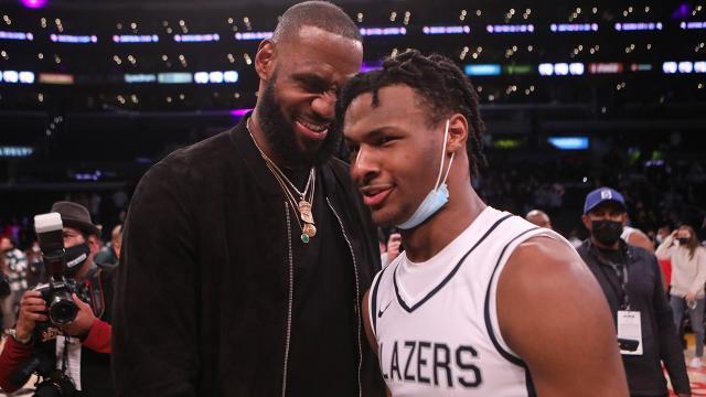 1645375211282047601.jpg LeBron-Bronny-James.jpg